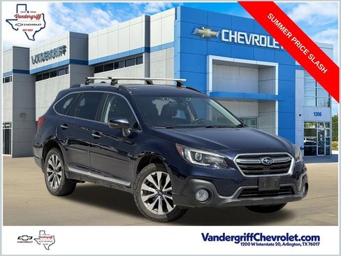 Used 2018 Subaru Outback 3.6R Touring w/ Popular Package #3 AWD/4WD image 1