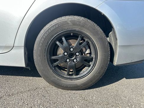 Used 2015 Toyota Prius Three FWD image 5