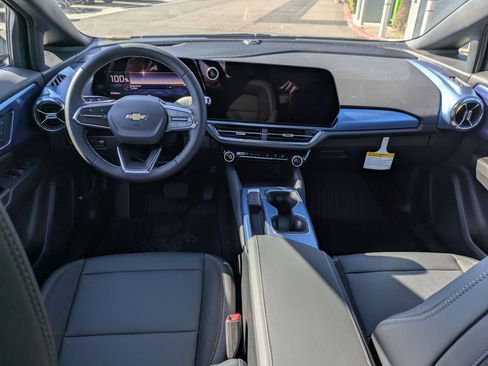 Used 2026 Chevrolet Equinox EV LT image 15