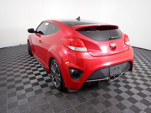 Used 2016 Hyundai Veloster Turbo FWD image 13