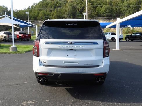 Used 2024 Chevrolet Suburban Premier image 18