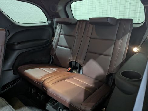Used 2025 Dodge Durango GT AWD/4WD image 14