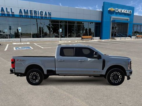 Used 2025 Ford F250 Platinum AWD/4WD image 9