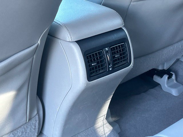 Used 2012 Toyota Camry XLE w/ Leather Pkg FWD image 26