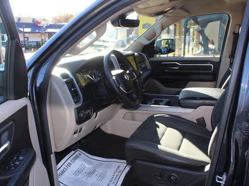 Used 2019 RAM 1500 Big Horn image 9