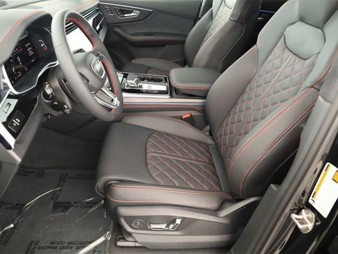 New 2026 Audi SQ7 Prestige image 24