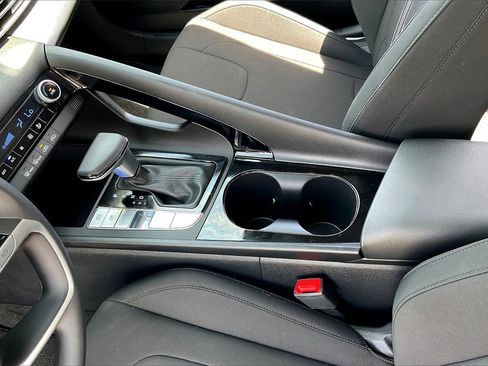 New 2025 Hyundai Elantra Blue image 10