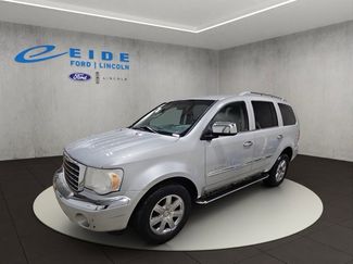 Used 2009 Chrysler Aspen Limited video 2