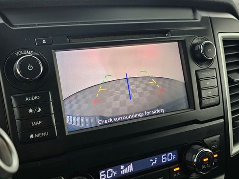 Used 2019 Nissan Titan SV w/ SV Convenience Package image 24