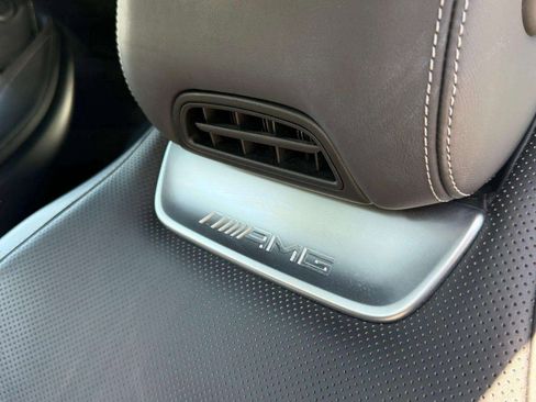 Used 2022 Mercedes-Benz SL 63 AMG 4MATIC image 26