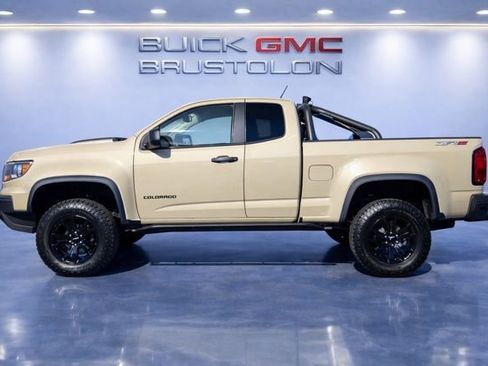 Used 2021 Chevrolet Colorado ZR2 w/ ZR2 Dusk Special Edition image 2