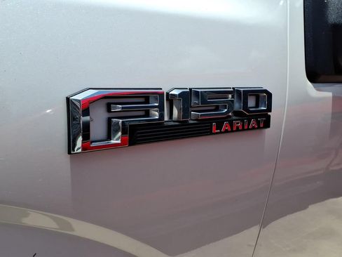 Used 2015 Ford F150 Lariat AWD/4WD image 6