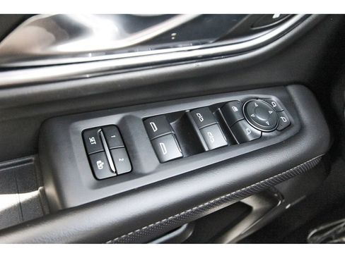 Used 2024 Chevrolet Suburban Premier RWD image 19