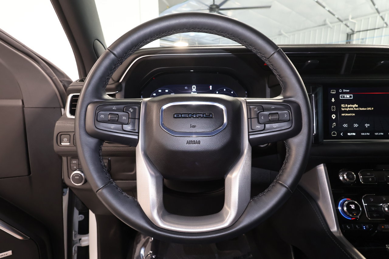 Used 2024 GMC Yukon Denali AWD/4WD image 10