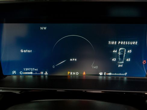 Used 2019 Lincoln Navigator L Reserve image 28