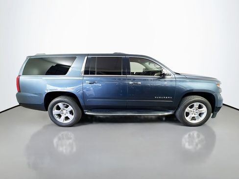 Used 2019 Chevrolet Suburban Premier image 4