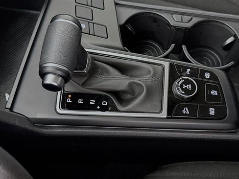 Certified 2025 Kia Sportage LX AWD/4WD image 16
