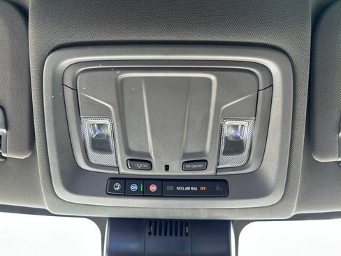 Used 2025 Chevrolet Silverado 1500 LT AWD/4WD image 18