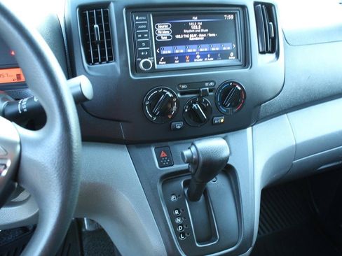 Used 2020 Nissan NV200 SV w/ Sliding Glass Door Package FWD image 26