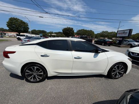 Used 2016 Nissan Maxima 3.5 SV FWD image 6