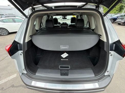 Used 2022 Nissan Rogue SL AWD/4WD image 32