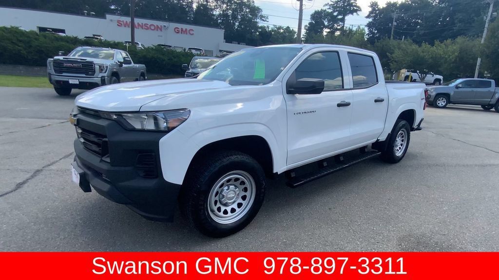 Certified 2023 Chevrolet Colorado W/T w/ Advanced Trailering Package AWD/4WD image 4