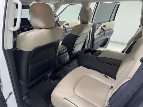 Used 2024 INFINITI QX80 Premium Select w/ Cargo Package image 29