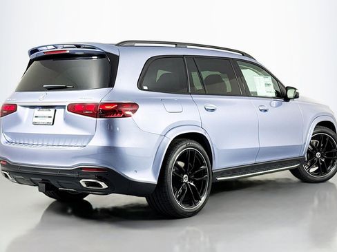 New 2026 Mercedes-Benz GLS 580 4MATIC image 12