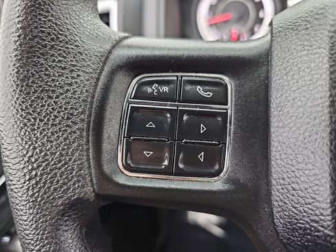 Used 2019 RAM 1500 Classic SLT RWD image 21