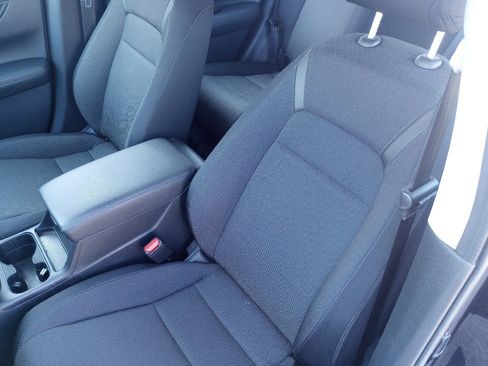 Used 2024 Honda CR-V LX image 11