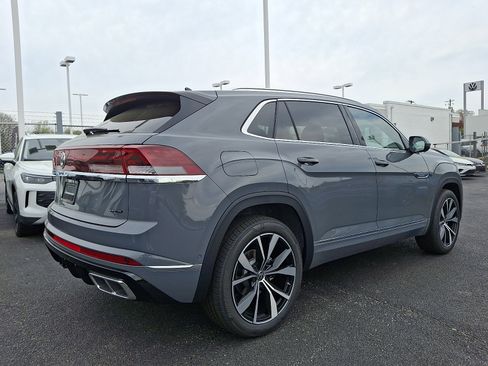 New 2026 Volkswagen Atlas Cross Sport SEL Premium R-Line AWD/4WD image 4