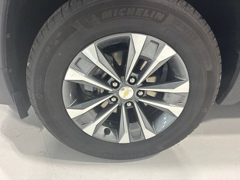 Used 2026 Chevrolet Equinox LT AWD/4WD image 11