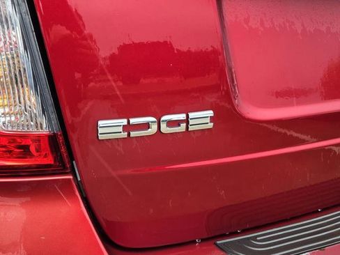Used 2014 Ford Edge Limited w/ Equipment Group 301A FWD image 9