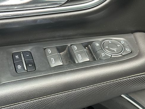 Certified 2023 Chevrolet Suburban Premier image 10