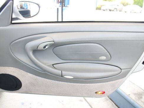 Used 2001 Porsche 911 GT3 RS image 37