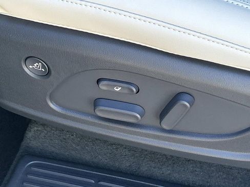 New 2026 Hyundai Palisade Calligraphy FWD image 21