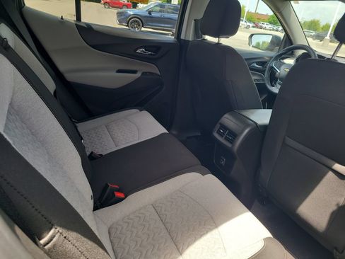 Used 2022 Chevrolet Equinox LT FWD image 27