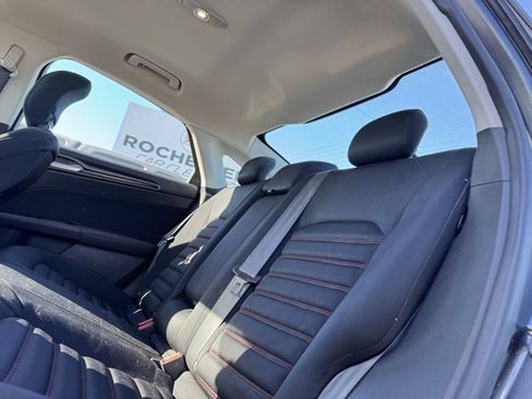 Used 2015 Ford Fusion SE w/ Equipment Group 201A image 10