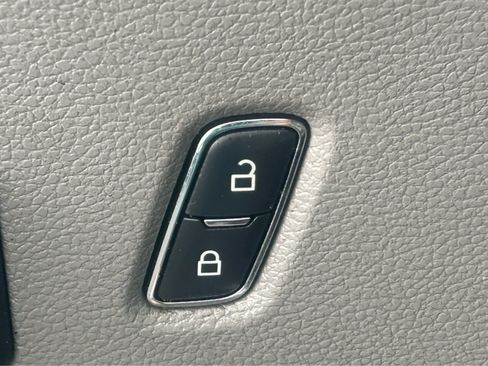 Used 2021 Ford F350 XL w/ Power Equipment Group RWD image 11