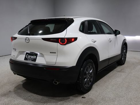 Used 2023 MAZDA CX-30 AWD 2.5 S image 2