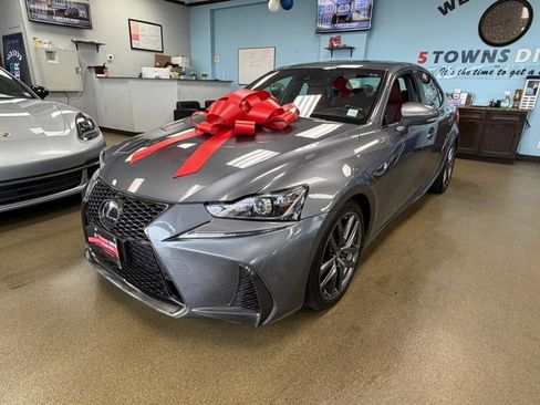 Used 2020 Lexus IS 350 F Sport image 5