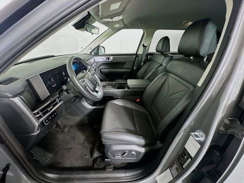 Used 2025 Hyundai Santa Fe SEL FWD image 13