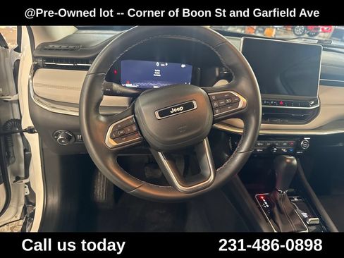 Used 2022 Jeep Compass Limited w/ Elite Group AWD/4WD image 17