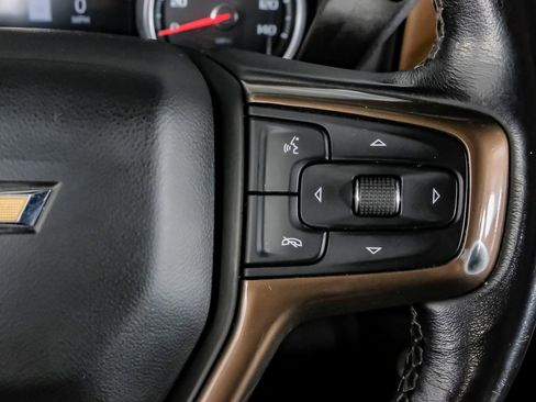 Used 2022 Chevrolet Silverado 3500 High Country w/ Safety Package II image 18