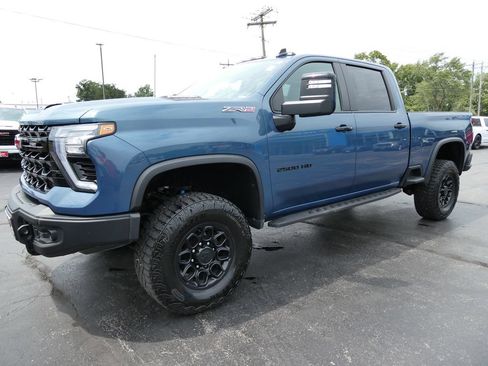 Certified 2024 Chevrolet Silverado 2500 ZR2 w/ ZR2 Bison Edition AWD/4WD image 11
