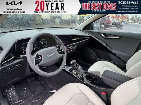 New 2025 Kia Niro EX image 14