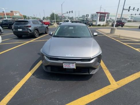 Used 2025 Kia K4 FWD image 5