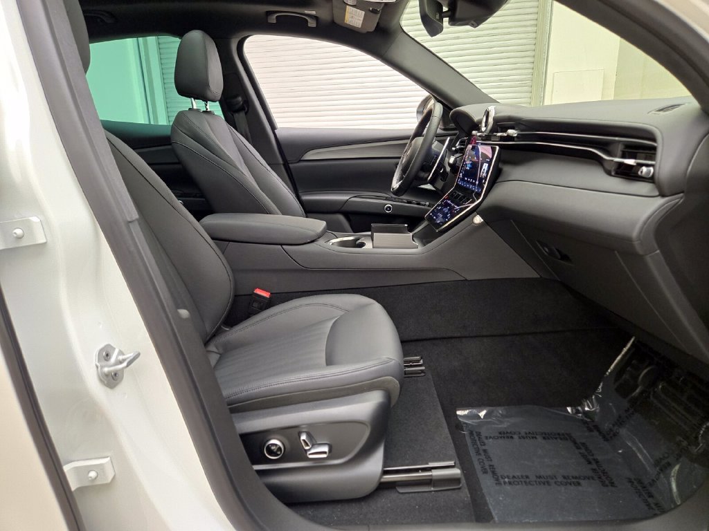 Certified 2024 Maserati Grecale GT AWD/4WD image 25