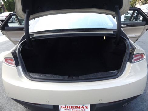 Used 2016 Lincoln MKZ AWD image 29