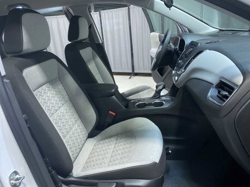 Used 2024 Chevrolet Equinox LS FWD image 14